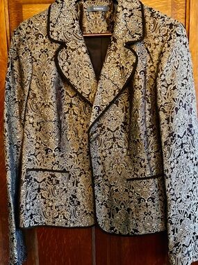 Liz Claiborne Black and Gold Metallic Brocade Blazer